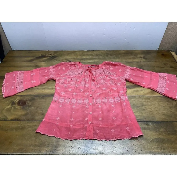 Johnny Was Tay Eylet Floral Embroidered Button Up Top Passionfruit Size XS - Picture 1 of 9